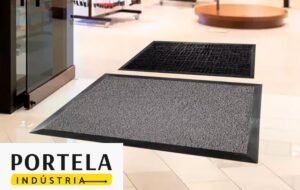 Tapete sanitizante pedilúvio: sua empresa limpa em dias de chuva!